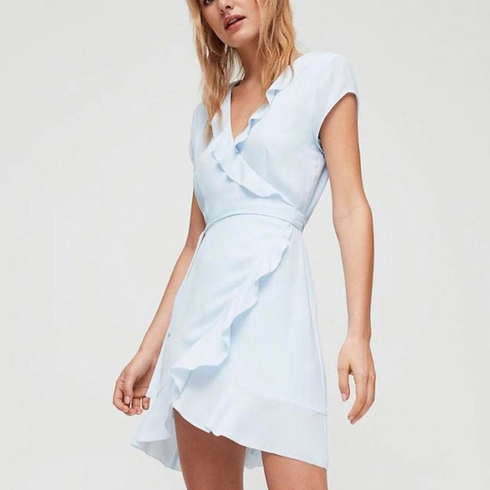 Aritzia Sunday Best Savoy wrap dress sz Medium New